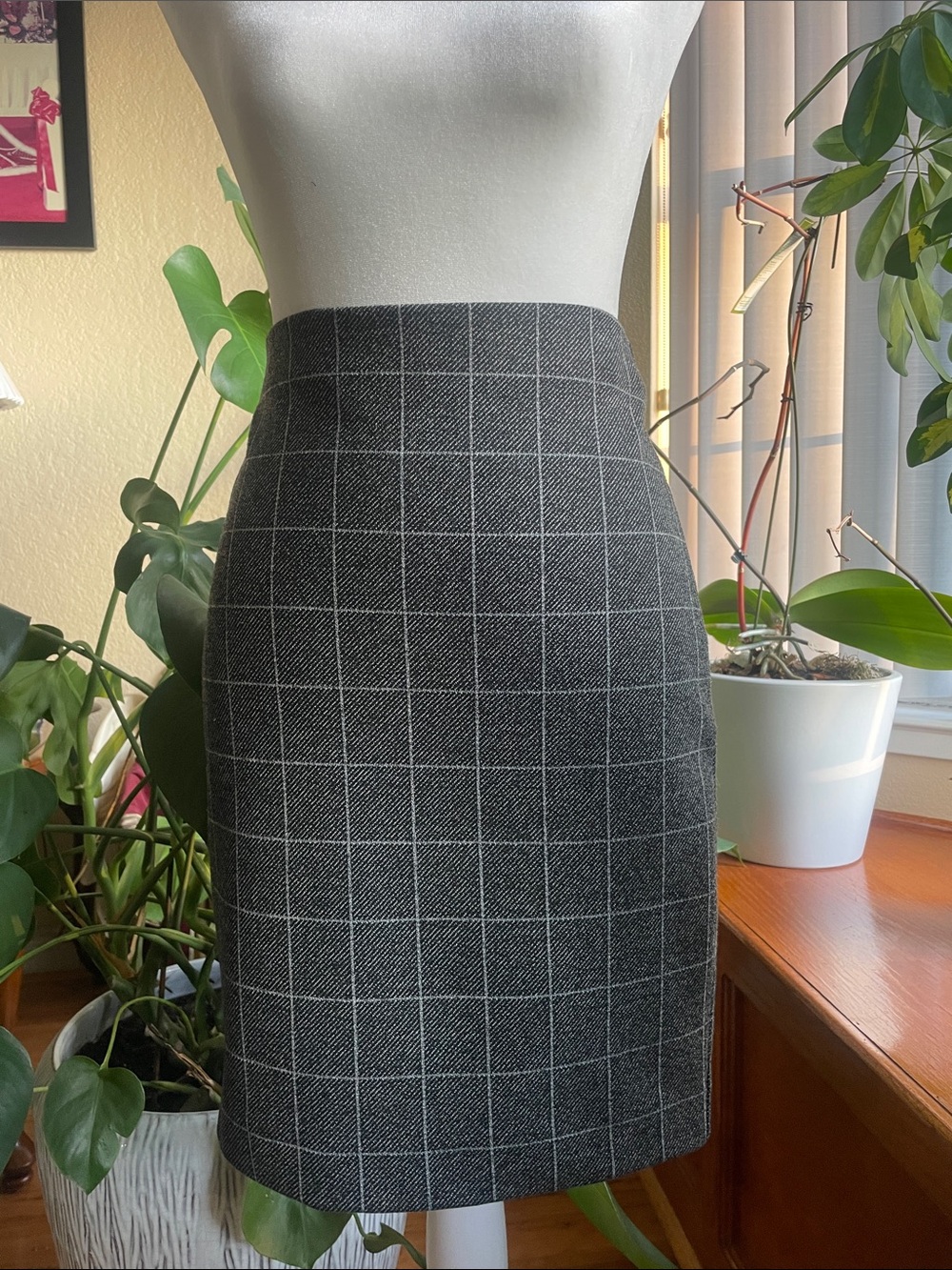 Ann Taylor Classic Black Windowpane Pencil Skirt XXSP